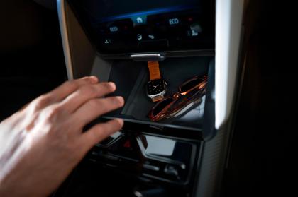 Νέες, πιο προσιτές εκδόσεις για τα Ford Explorer και Capri